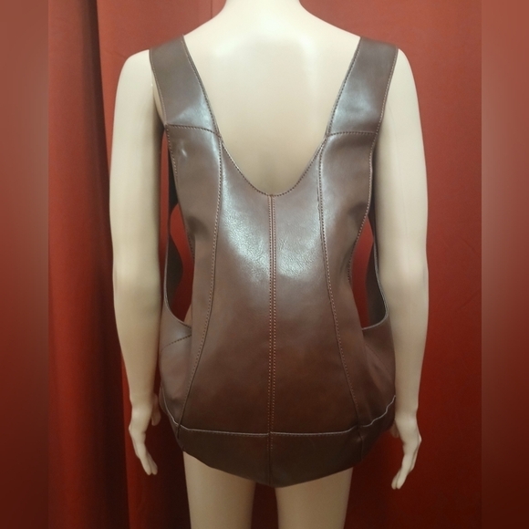 Rugged Vintage Leather Backpack - Oil-WaxedPU, Waterproof Daypack Unisex - Picture 2 of 8